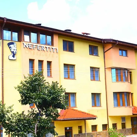 Nefertiti Gasthuis Smolyan